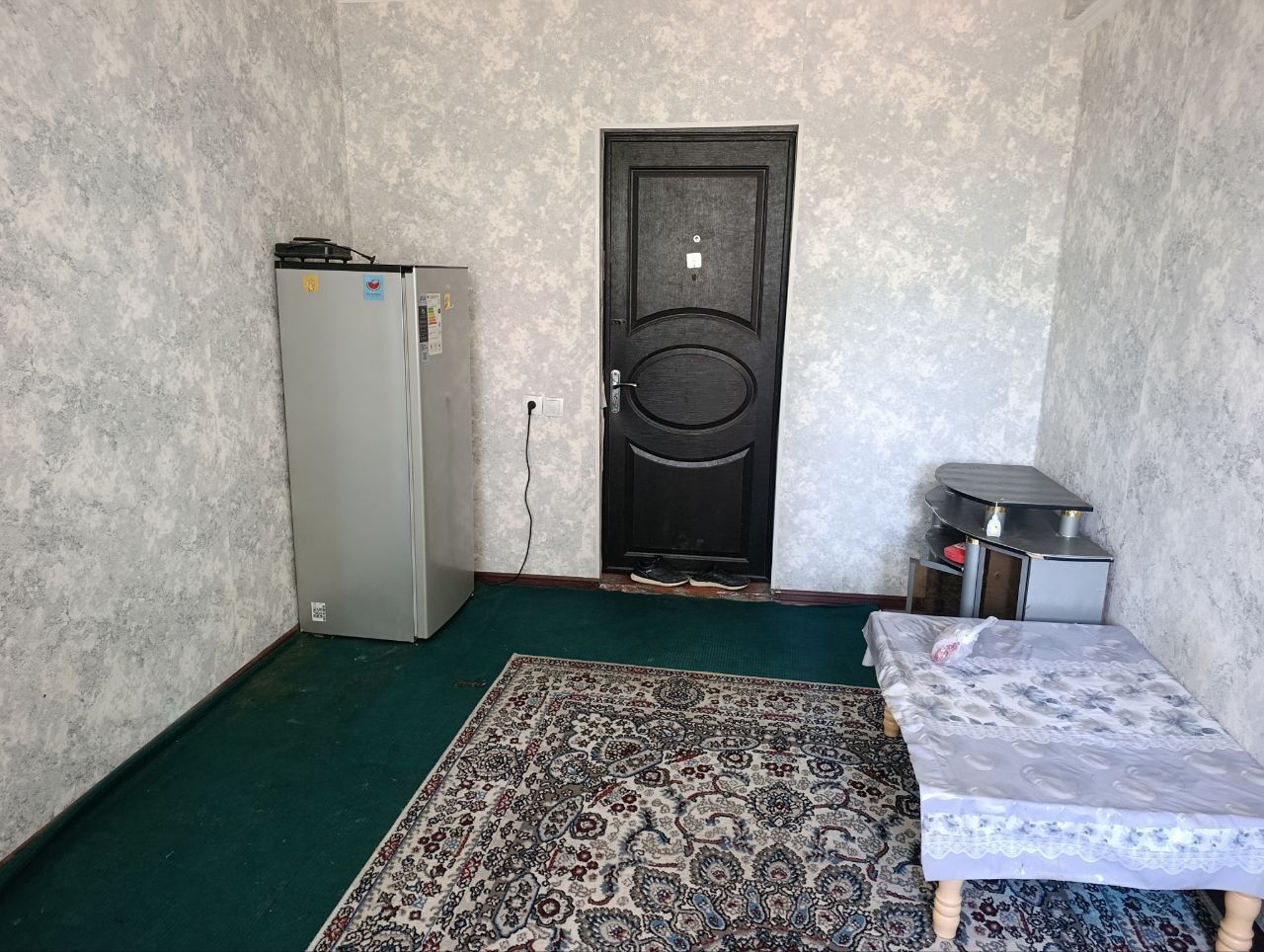 Срочно сдается 1 комнатная квартира яшнабадском общежитие кафе бухара