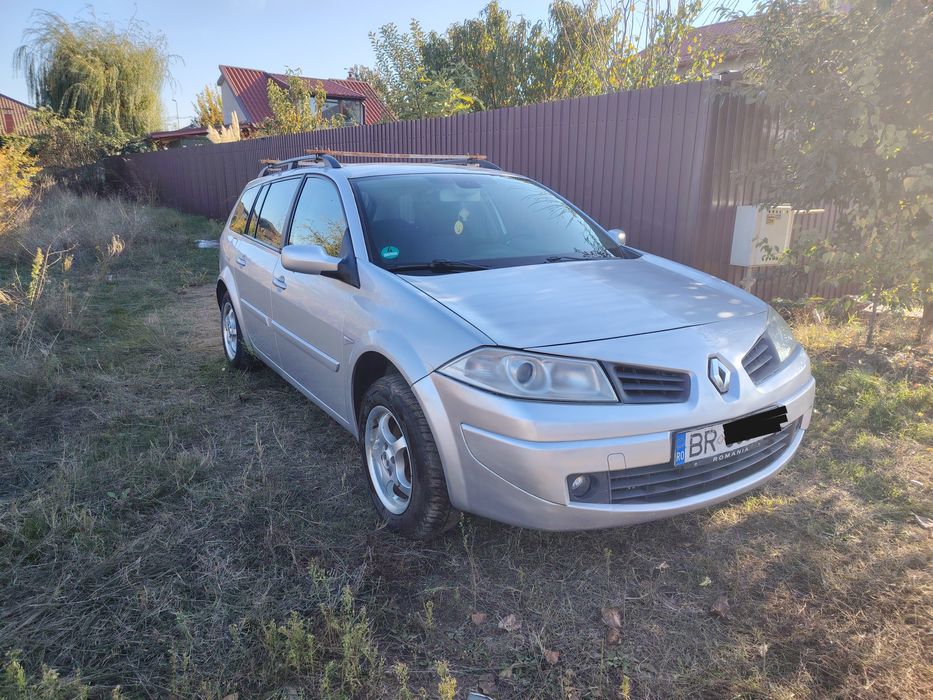 Vând Renault megane2