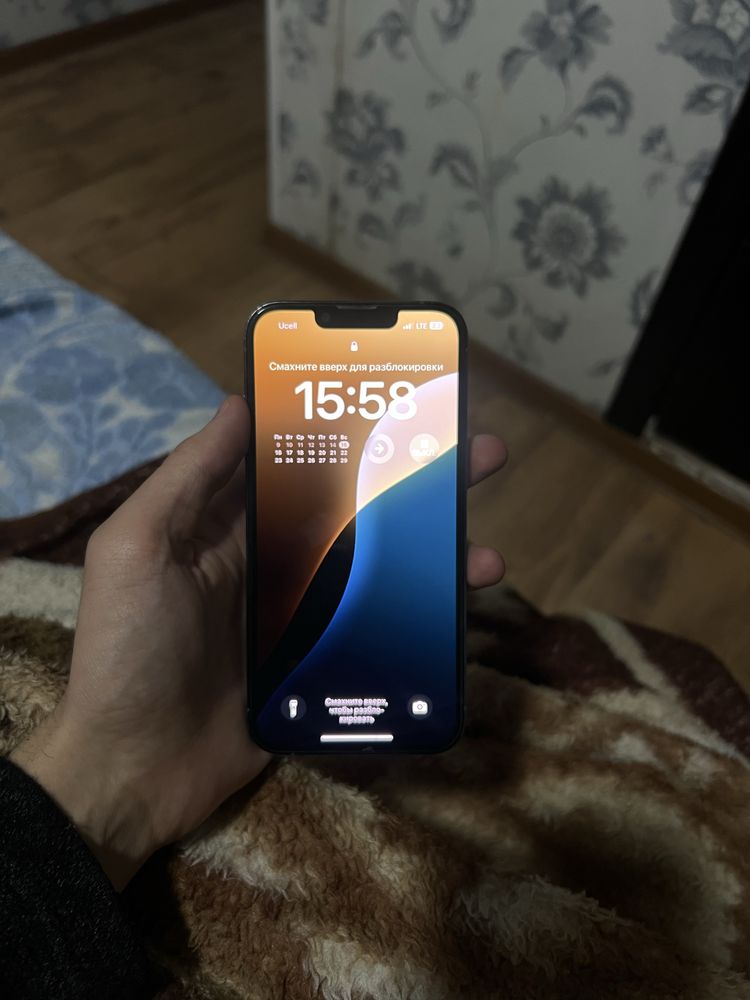 iPhone 13 pro blue