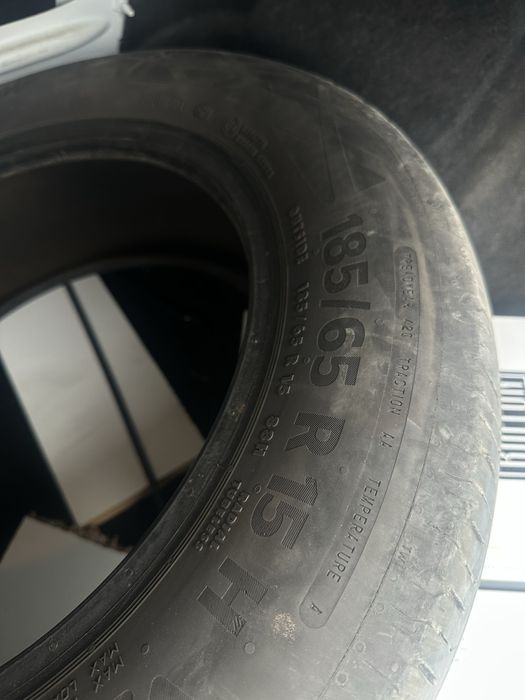 Vand 4 cauciucuri vara pret per bucata