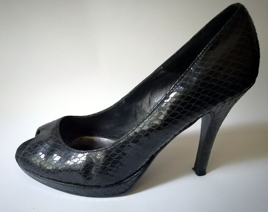Pantofi negrii - marimea 40, toc 10 cm