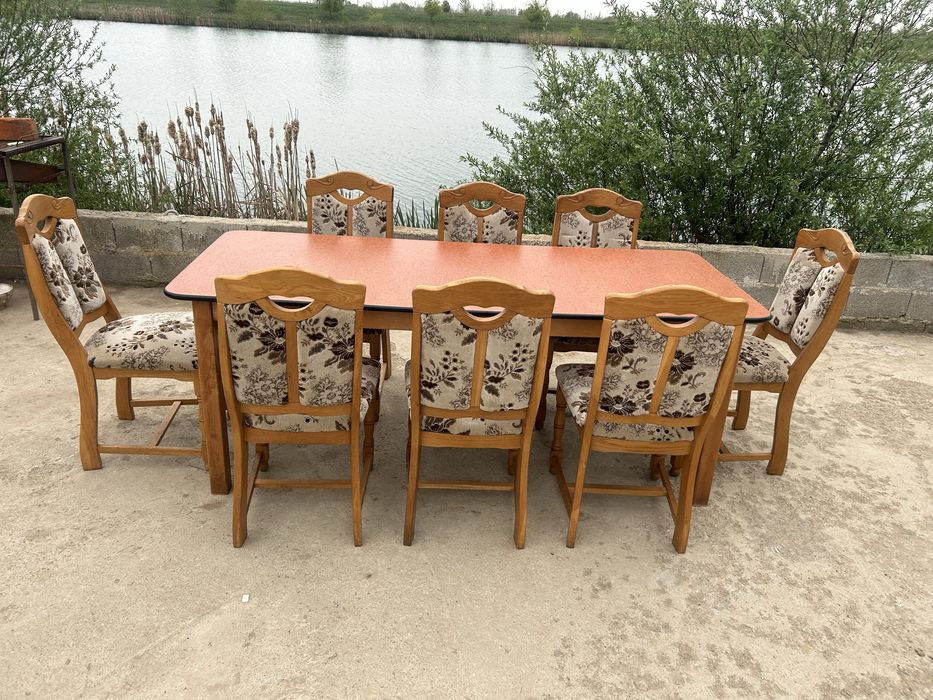 Scaune mese vesela de vanzare