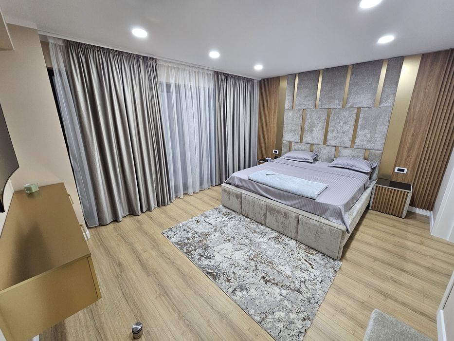 REGIM HOTELIER/TARG DE CRACIUN 2  apartamente Promenada Mall 3 Camere