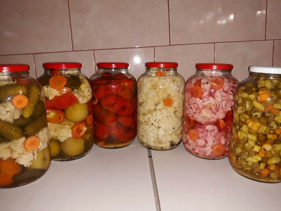 Vând murături asortate