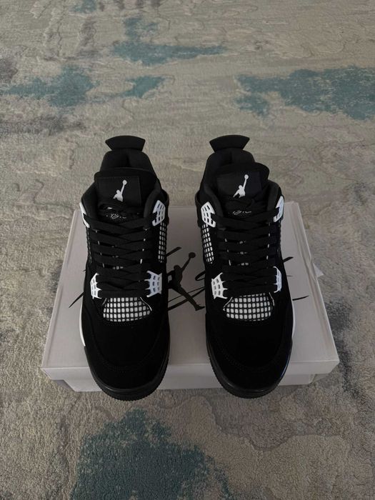 Air Jordan Retro 4 White Thunder