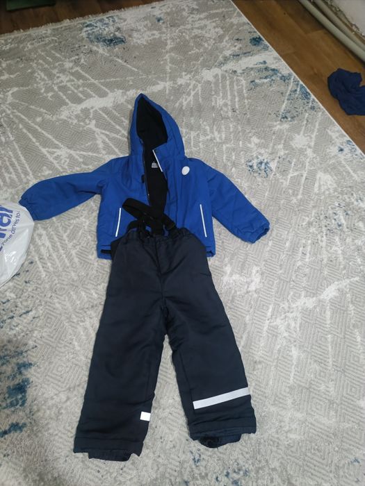 Продам комбинезон для мальчика