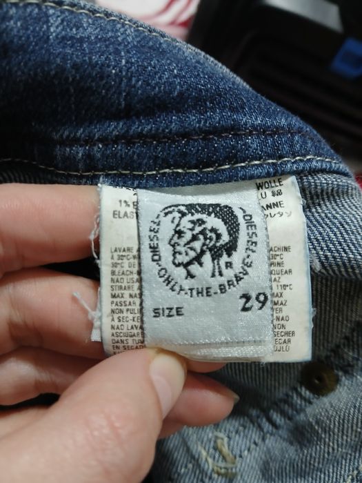 Blugi Diesel cu talie joasa xs-s