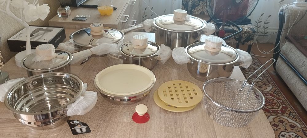Продаётся новый набор посуды!
