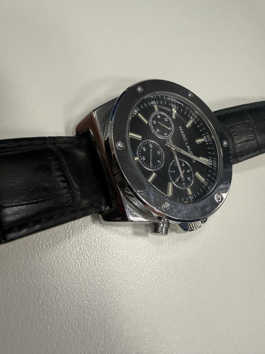 Часовник Marc Lauder