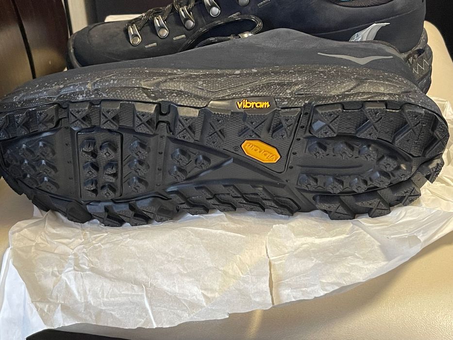 HOKA ONE U Tor Summit 44