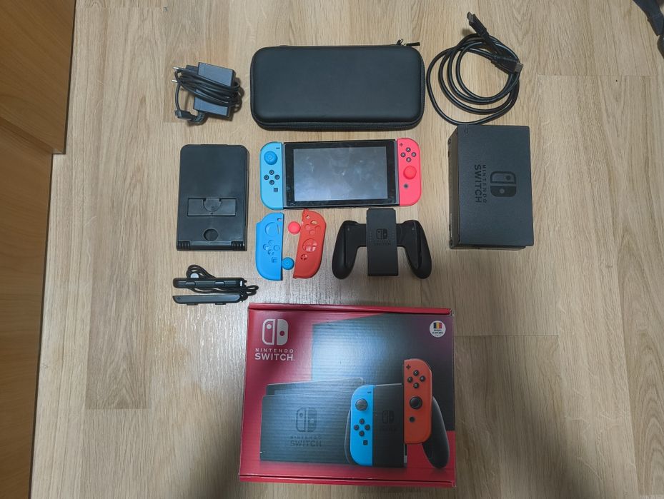 Nintendo Switch + Accesorii