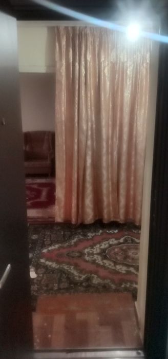 Срочна сотилади 2 хона квартира