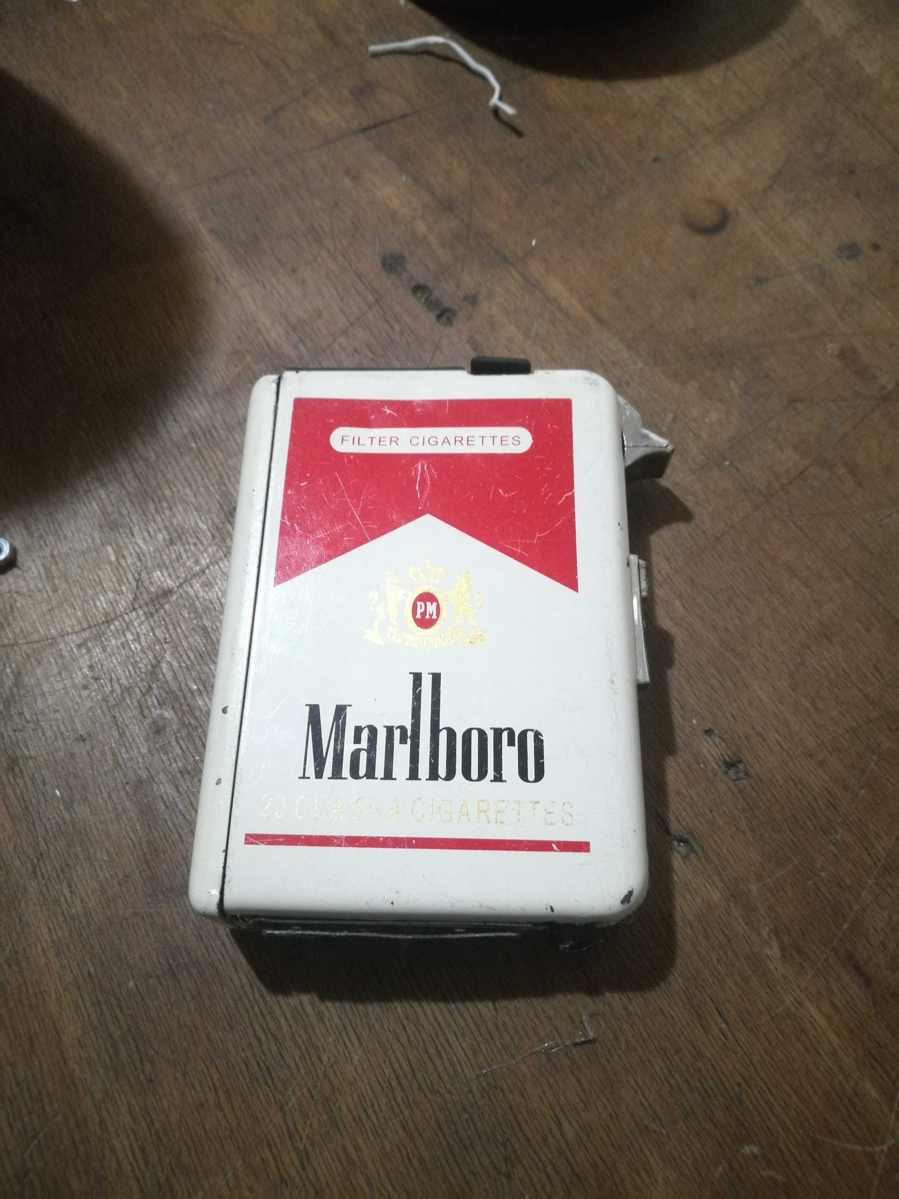Marlboro  metal стара
