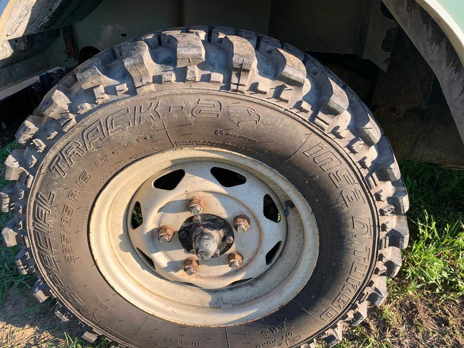 Land Rover  Santana serie 3