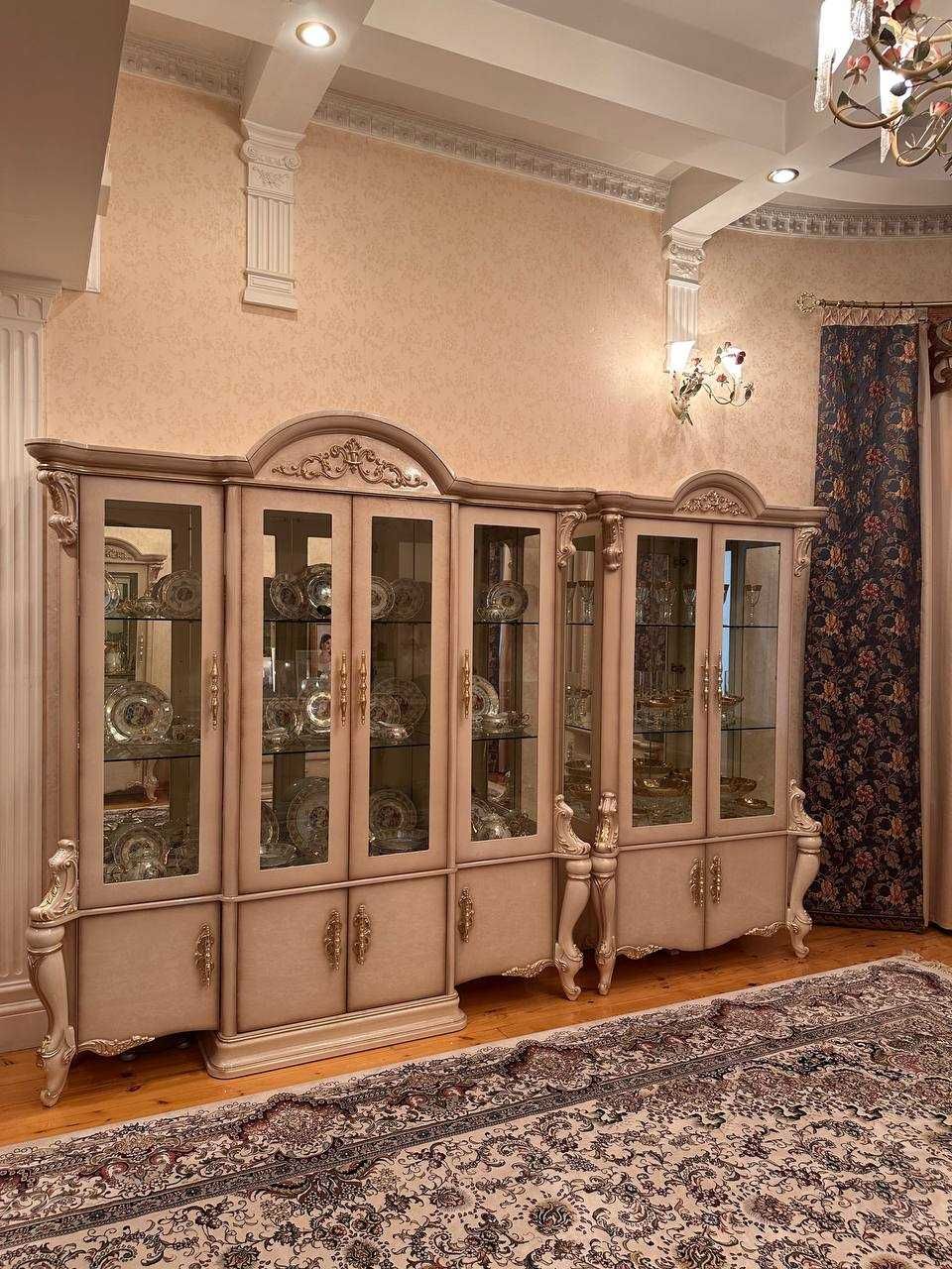 Мебельный гарнитур для гостиной. Турция.