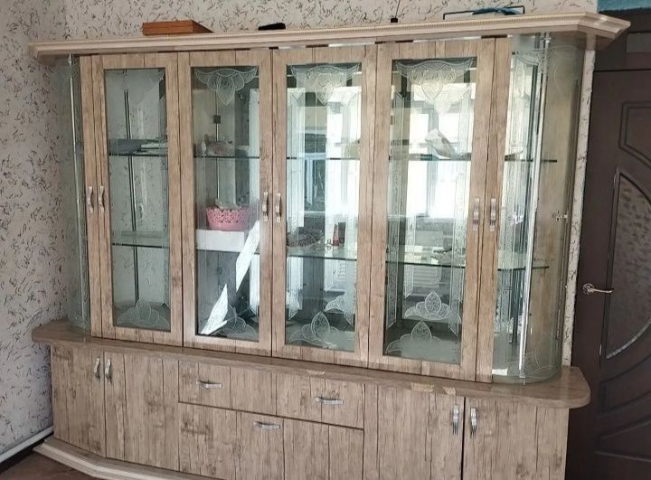 Mehmonxona uchun mebel