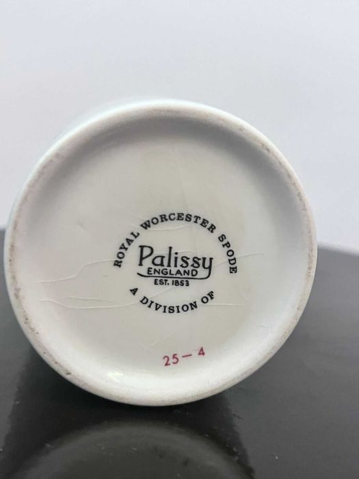 Piesa portelan Anglia Royal Worcester bibelou bibelouri