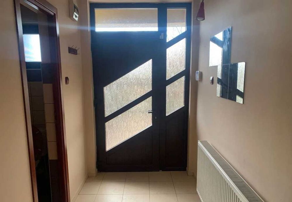 Casă de închiriat Lazuri Strada Dorle