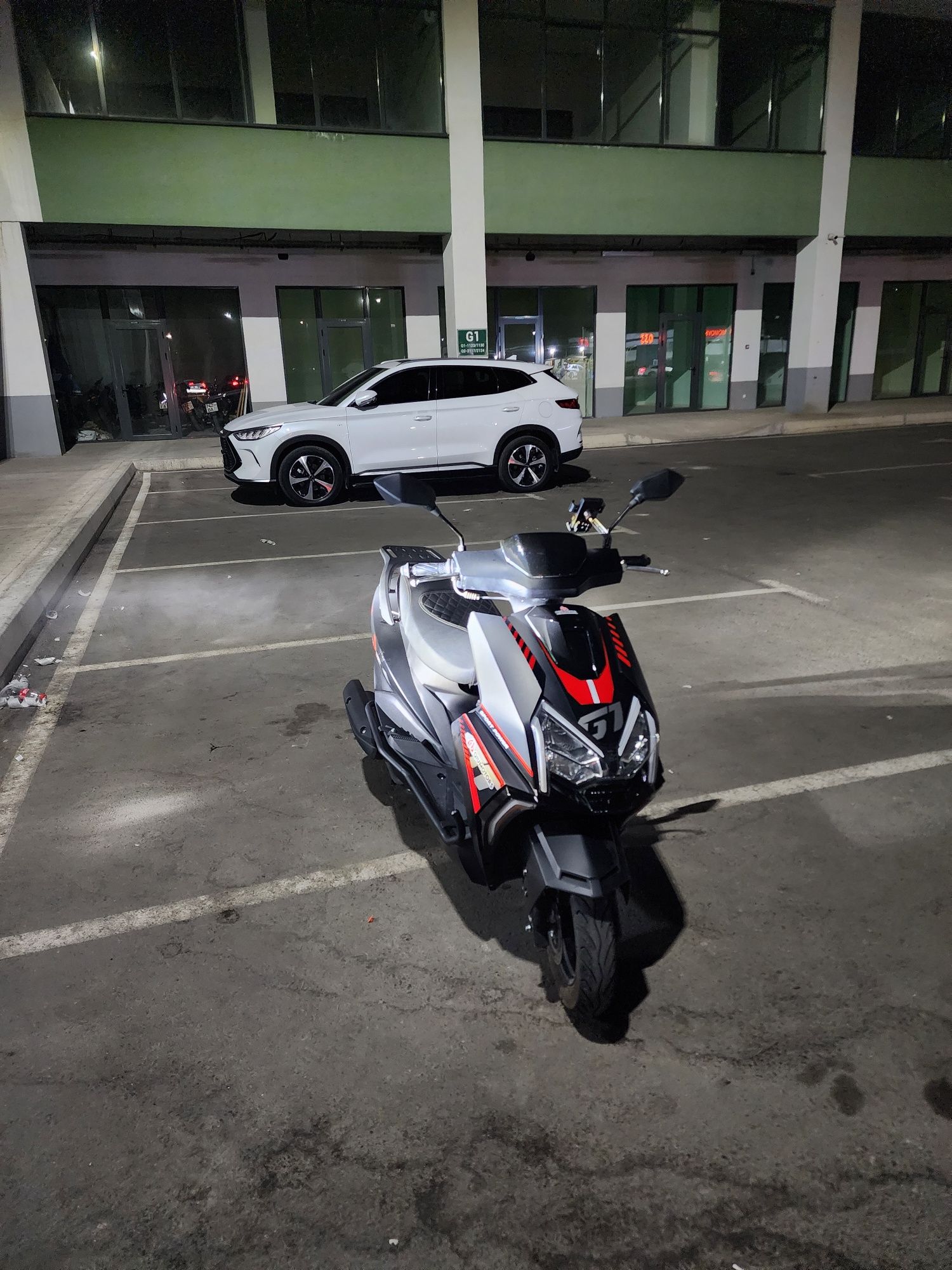 Продаётся скутер Qiumotors G1