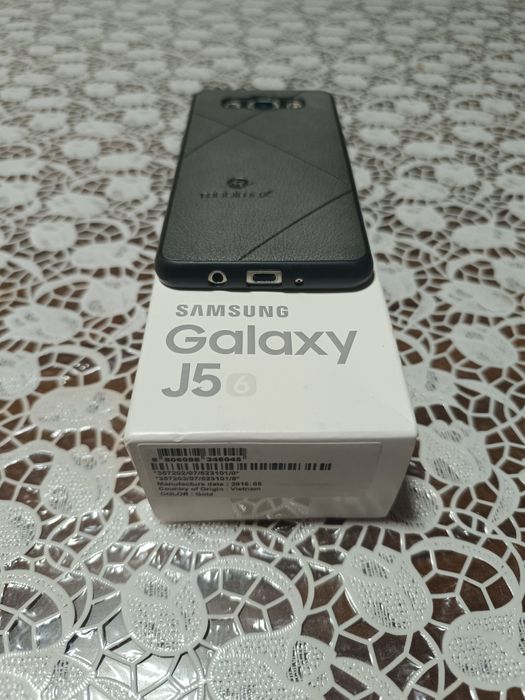 Telefon sotiladi Samsung J5/6