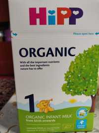 Hipp organic infant milk 1