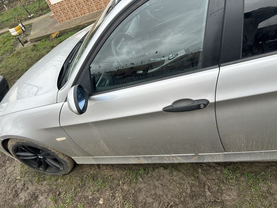 Vand bmw 320 ce-l cu distributia in fata