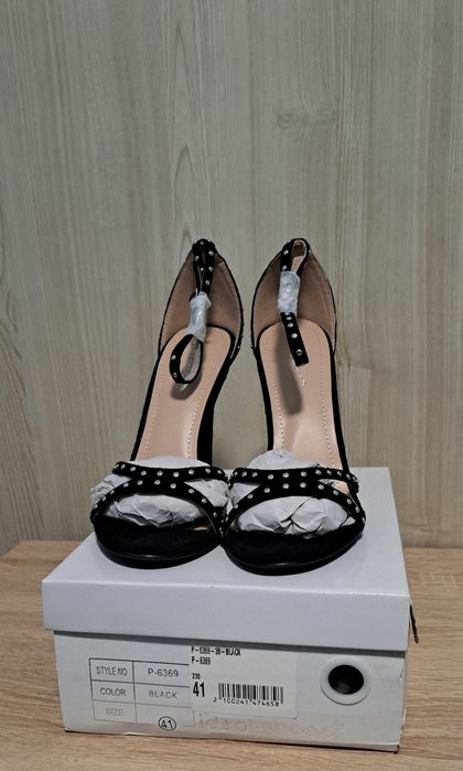 Pantofi cu toc din catifea marime 41