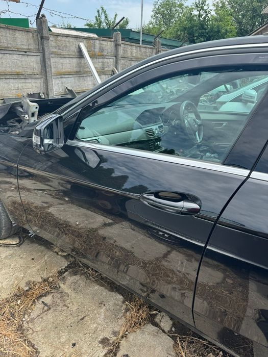 Vând portiere stanga față,spate Mercedes W212 -2013