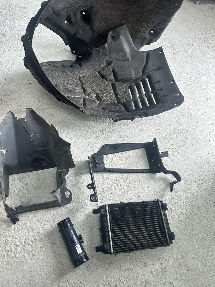 Carenaj stânga față,radiator vw touareg 3.vod:4m0121212.D