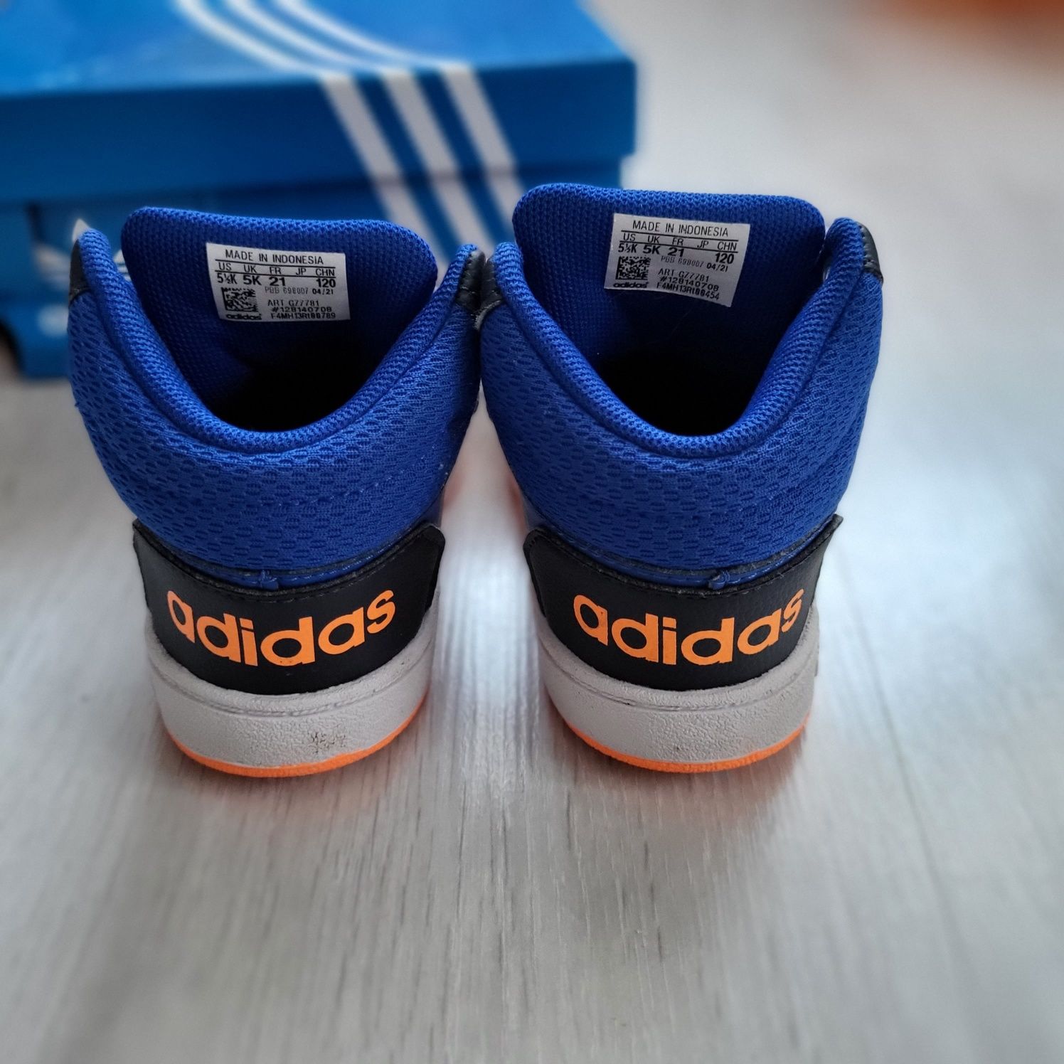 Adidas, mărimea 21