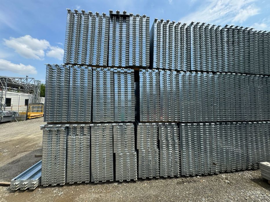 Accesorii pentru schele metalice: Podina, Platforma, Talpa reglabila