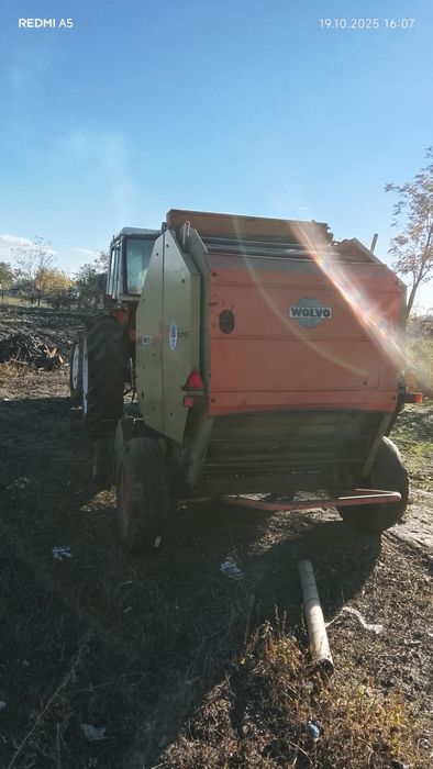Vand balotiera rotunda marca Volvo