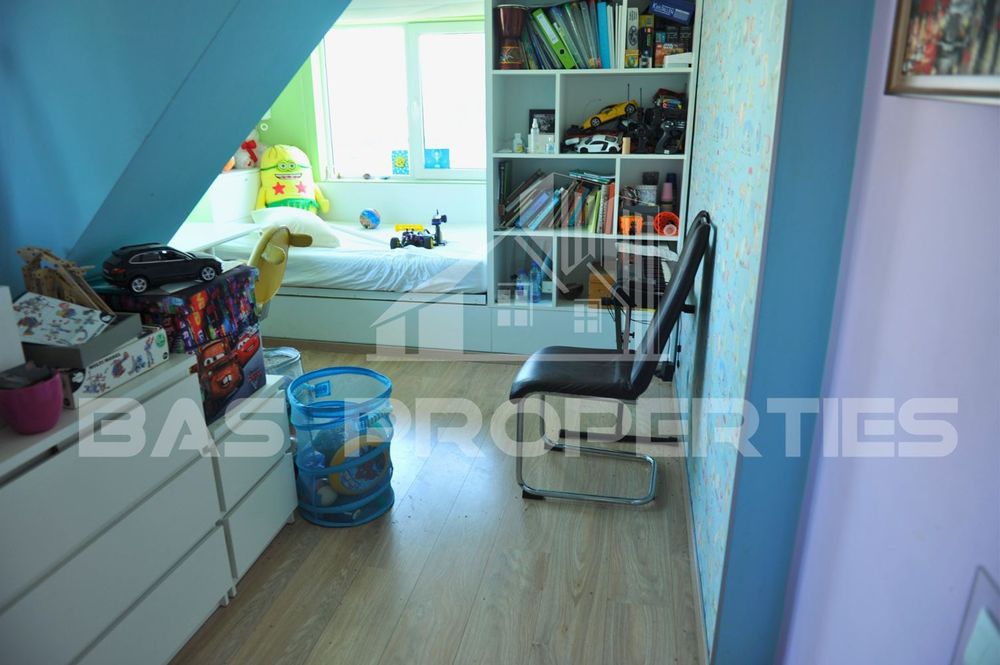 Продава се Четиристаен апартамент в София, Стрелбище - 200 кв.м за 1900 €/кв.м - Снимка #11