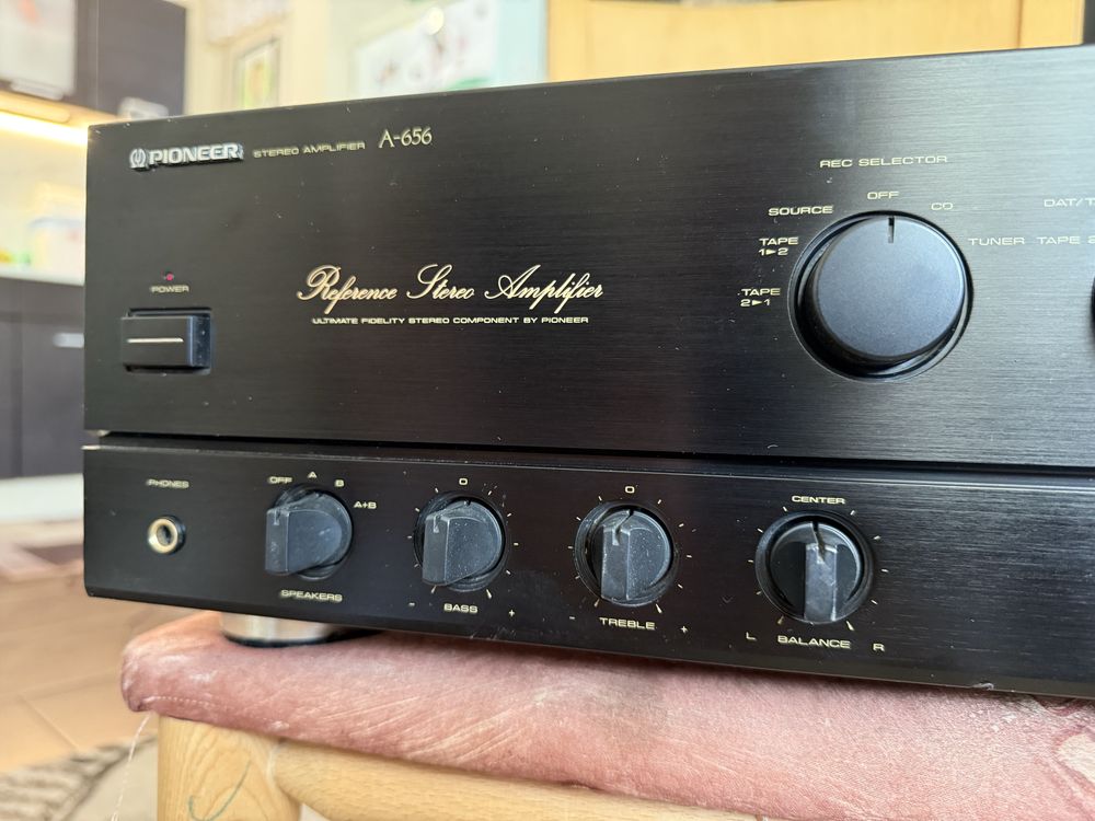 Pioneer A-656 Стерео усилвател