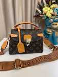 LVuitton 25 transport
21jos /18sus/16cm înălțime
130lei

Descusuta puț