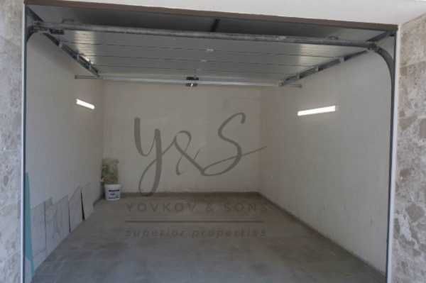 Дава се под наем Тристаен апартамент в Пловдив, Каменица 1 - 105 кв.м за 750 € - Снимка #11