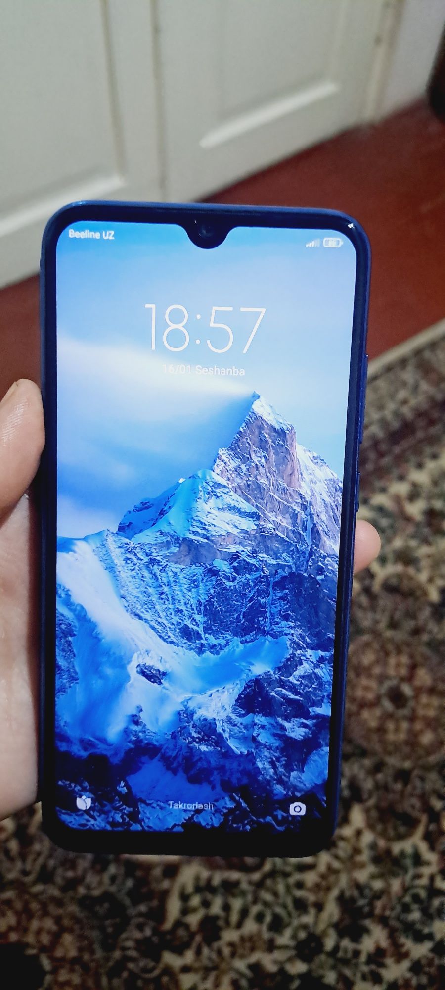 Redmi note 8  64gb hali yangi 2 oy ishlatilgan. Karobka dokumenti bor