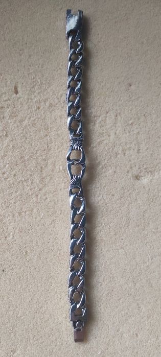 Класически модни мъжки гривни еластичния модел 2 броя10лв тънкия 5лв