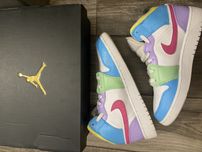 Nike Jordan обувани няколко пъти,перфектни без следи от употреба