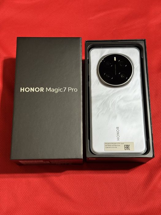 Honor Magic 7 Pro 512 gb Ram 12 5G польный комплект