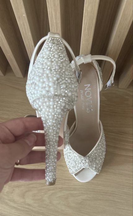 Pantofi de mireasa – model Jimmy C.