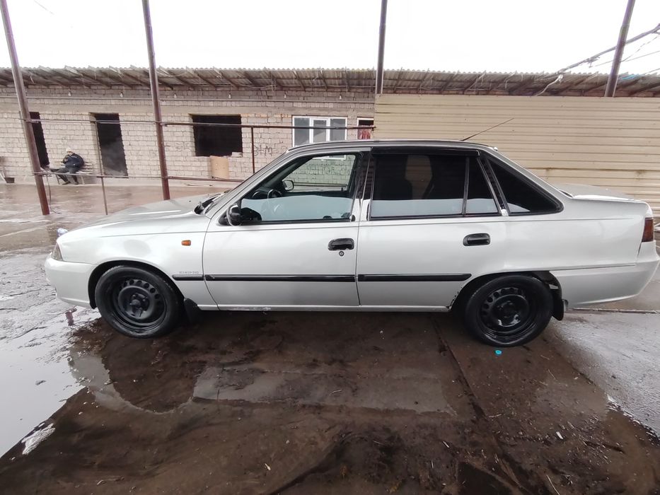 Nexia 2 DONS sotiladi