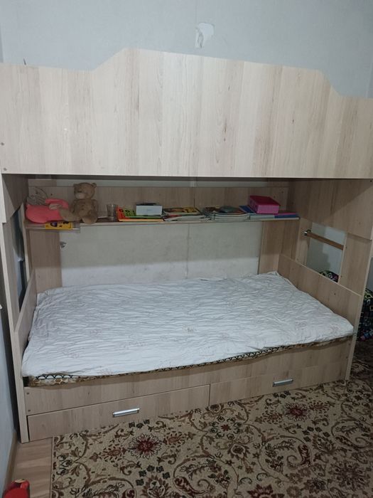 Детская кровать, двухэтажная