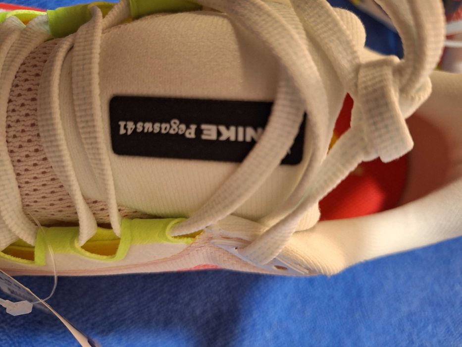 Чисто нови дамски маратонки NIKE Air zoomX Pegasus