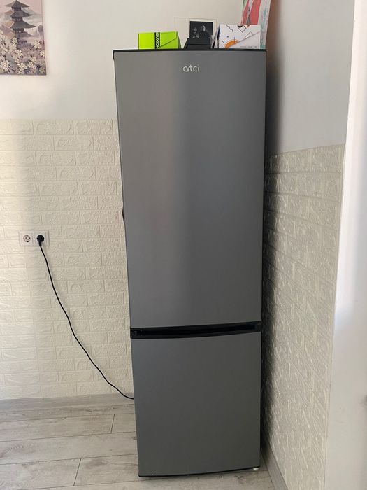 Продам срочно холодильник