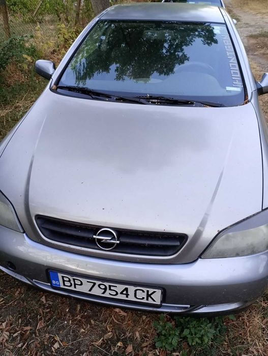 Продавам Opel Astra 1.6
