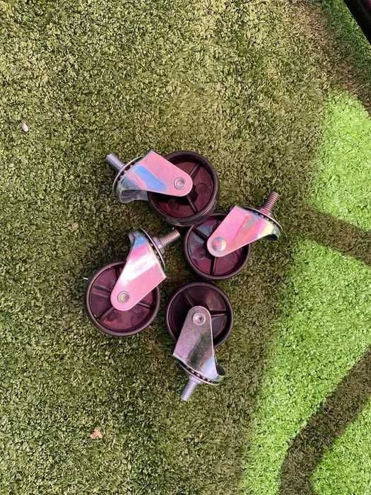 Suport pentru haine, metal, cu roti (5 ft)