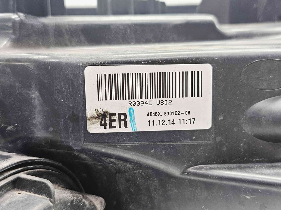 Far dreapta MITSUBISHI Outlander III [Fabr 2012-2014] 8301C2-06