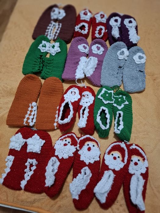 Cadouri de Crăciun! Papucei pufoși!