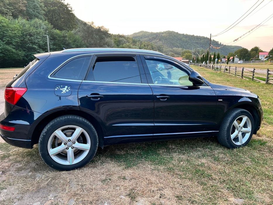 Aidi Q5 2L dizal 177 kai